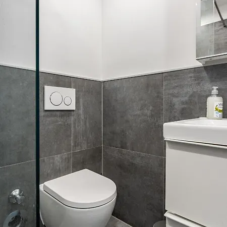 Altstadt Apartment With Privade Terrasa Düsseldorf Zewnętrze zdjęcie