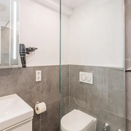 Altstadt Apartment With Privade Terrasa Düsseldorf Zewnętrze zdjęcie